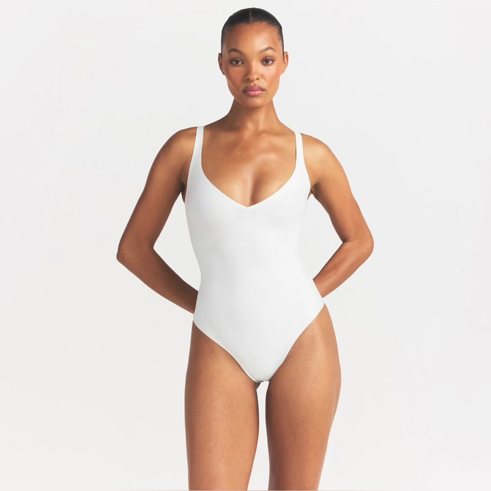 SKIMS Body Plunge Bodysuit